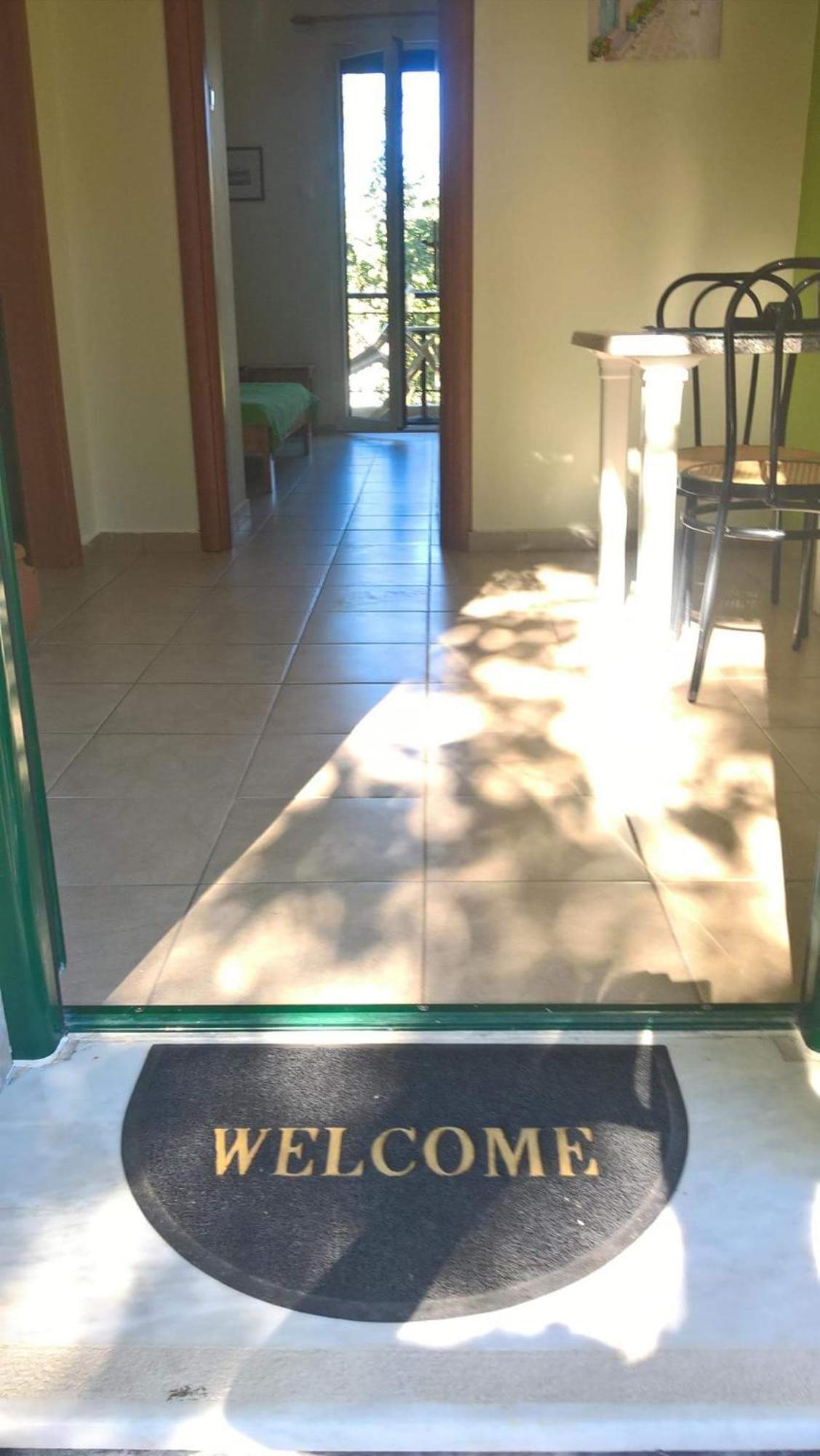 Melina Apartment Loutrópolis Thermís エクステリア 写真